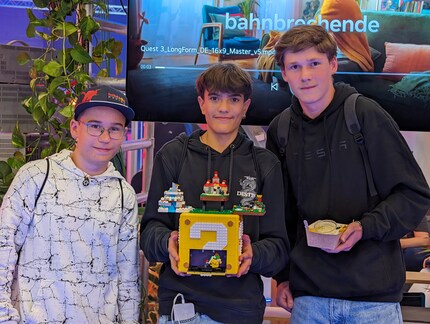 The lucky winners of the Lego set.