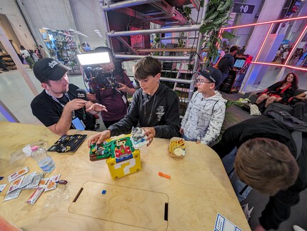 The hard-working Lego builders were interviewed by SkylineTVlive on Twitch during their construction work.
