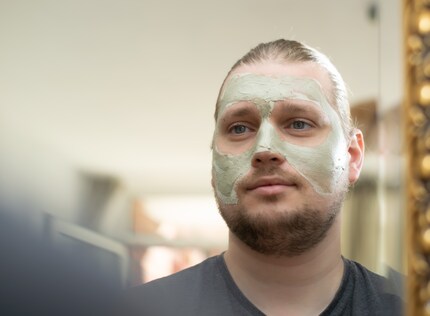 C’est un peu inhabituel, mais je suis agréablement surpris : le masque à l’argile verte a fait ses preuves auprès des testeurs masculins. 