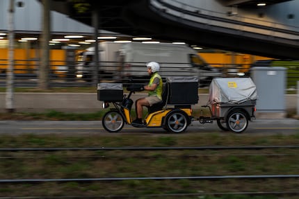 Kagan en route vers les client·es.