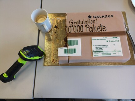 The 10,000th parcel being celebrated in Krefeld...