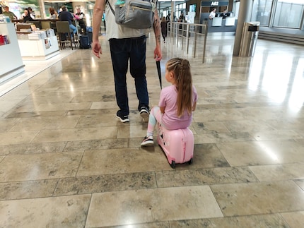 When she stops walking, she rolls.