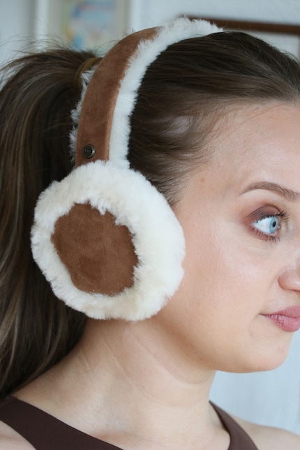 Gefallen mir optisch ganz gut: der Bluetooth Earmuff von Ugg.