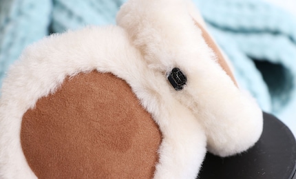 Die Buchse hätte ich mir in einer unauffälligeren Farbe gewünscht.