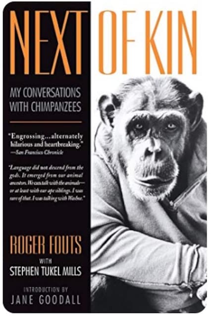 « Next of Kin » décrit les expériences impressionnantes vécues avec la chimpanzée Washoe, qui maîtrisait la langue des signes américaine.