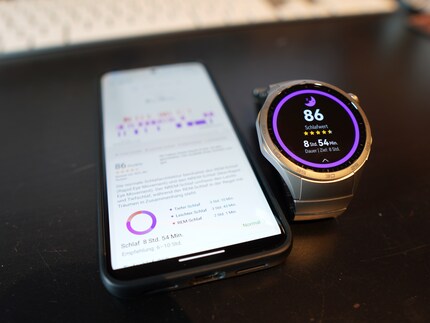 Slaaptracking op het horloge en nog gedetailleerder (maar ook verwarrender) in de app.