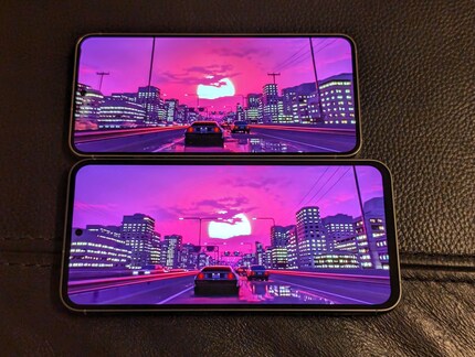 The little S23 lasts almost an hour longer streaming YouTube.