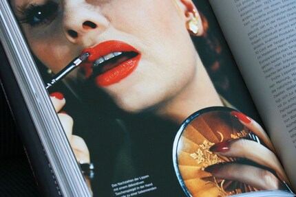 Le détour par le pinceau en vaut la peine. Illustration tirée du livre «Face Paint» de Lisa Eldridge.