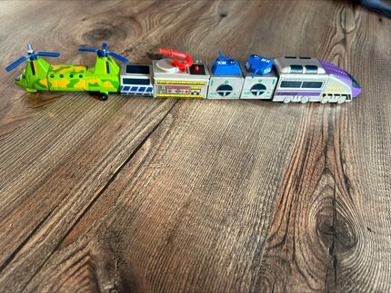 Je länger, desto besser: Die Steckautos können beliebig erweitert werden.