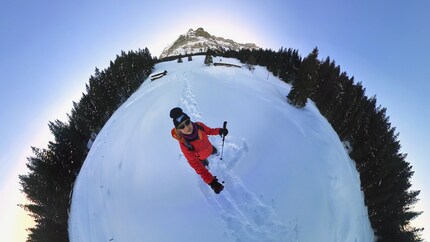Il y a quelques mètres de dénivelé à parcourir en raquettes.
