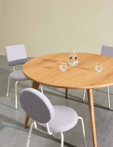 La magnifique chaise « Option » est idéale en solo ou en groupe.