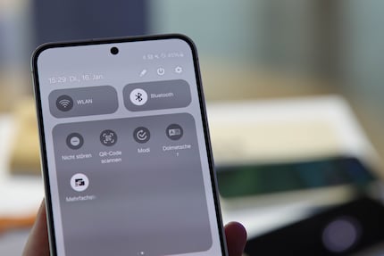 Die Dolmetscher-App erreichst du über die Schnelleinstellungen.