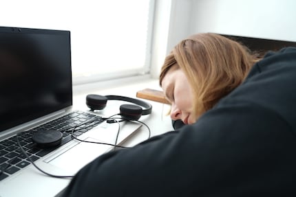 While the head-on-the-desk method works fine at home, I find it hard to relax with my colleagues in the office.