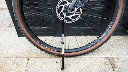 La DoubleShot de BBB fonctionne même avec les pneus tubeless.