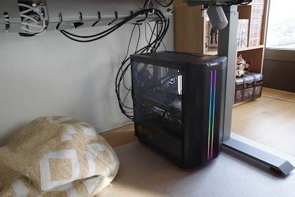 Cable management for my PC is difficult given my height-adjustable desk.