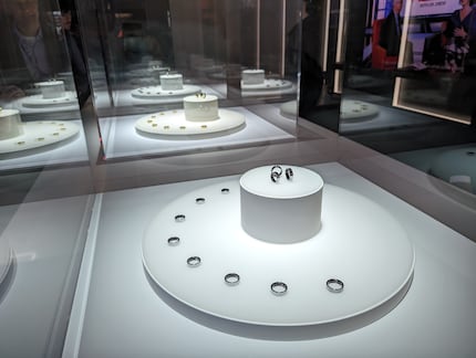 Am MWC ist der Ring in drei Farben und verschiedenen Grössen zu sehen.