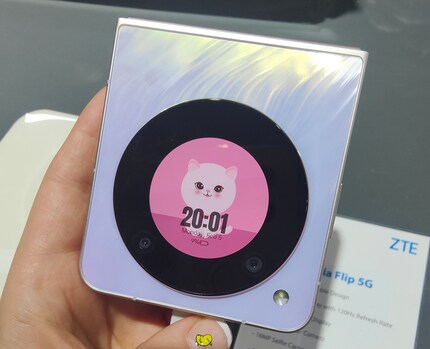 The Nubia Flip 5G in colourful reflective purple.