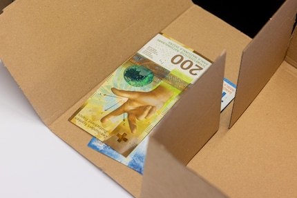 Sackt Anora ihren Lohn gleich ein? Nein, den bezieht sie lieber in Leckerli-Währung.