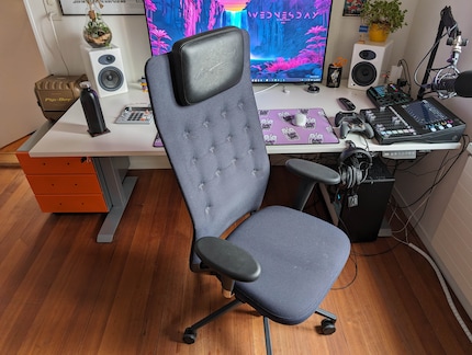 Mein Vitra-Bürostuhl ist ziemlich durchgesessen und trotzdem ziehe ich ihn jedem Gaming-Chair vor.