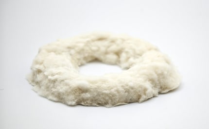 Structure champignon moussante et absorbant le son.