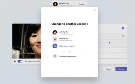 The account can be selected when joining a meeting. Participation as a guest is also possible.