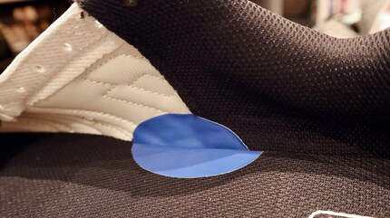 « Blasenstopper » recouvre les coutures abrasives et empêche la semelle intérieure de glisser.