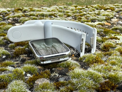 Il cinturino può essere rimosso con un clic.