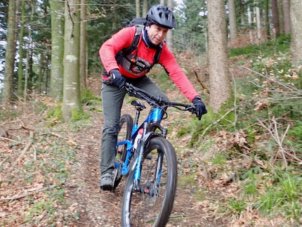 Si vede chi è l'esperto: posso ancora imparare molto dall'istruttore di bici.