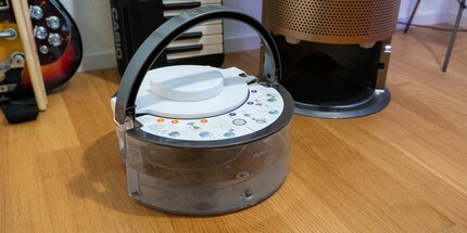 Das Wasser im Tank wird laufend gereinigt, bevor es in die Luft gelangt.