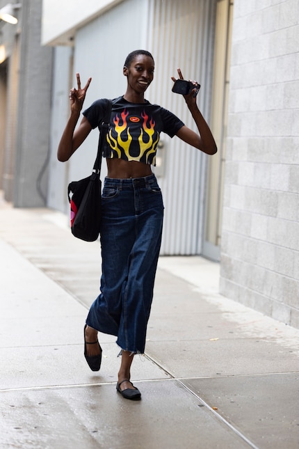 En vogue: eckige Ballerinas mit Riemchen.