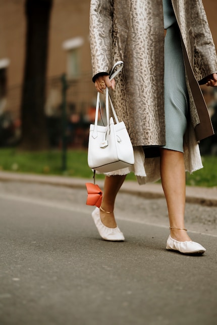 Besonders schön: Ballet Flats aus weichem, gerafftem Leder.