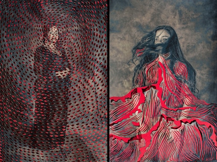 Sujata Setia imprime les portraits des femmes, les retouche puis les pose sur fond rouge.