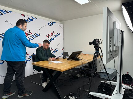 aRTycH (left) and Simon (right) prepare for the games