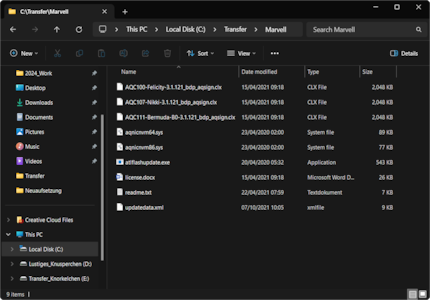Tutto questo è contenuto nel file zip. Nel file readme.txt trovi un elenco di prodotti supportati e le istruzioni per il processo flash.