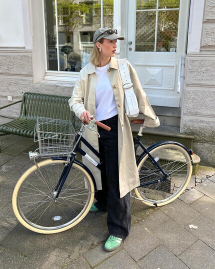 Instagram @e1isabethng