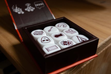 Gli Story Cube stimolano la tua immaginazione e ti fanno inventare mille storie.