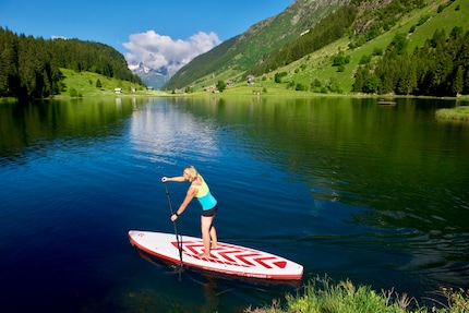 Calma e relax sull'acqua: un motore rovinerebbe tutto questo.