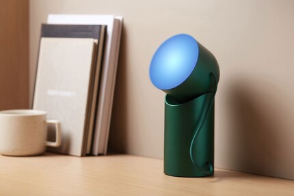 From Barbie pink to frog green – Orbe can change colours.