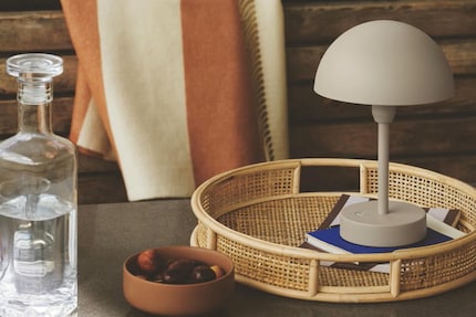 Fits into any space: the Ellen To-Go illuminated mushroom diffuses soft light.