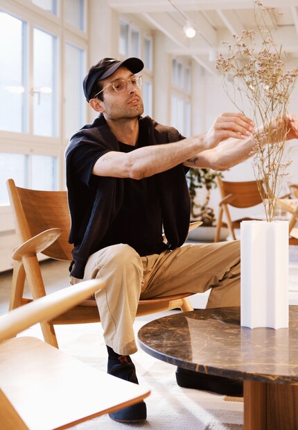 Maana Studios wirbelt mit ihrer Unternehmensstrategie den Staub in der Möbelbranche auf