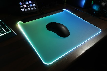 L'éclairage RGB du tapis de souris est vraiment joli.