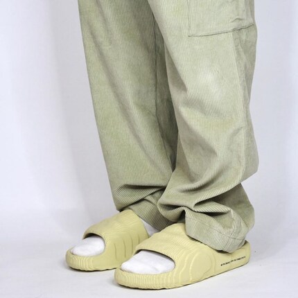 Egal ob mit oder ohne Socken – Slides sind ein Must-have für den Sommer.