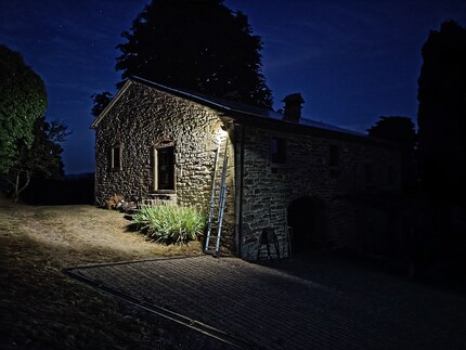 De nachtmodus creëert olieverfschilderijen.
