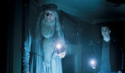 Luca n’a pas pu s’empêcher de penser à la mort de Dumbledore pendant tout le livre.