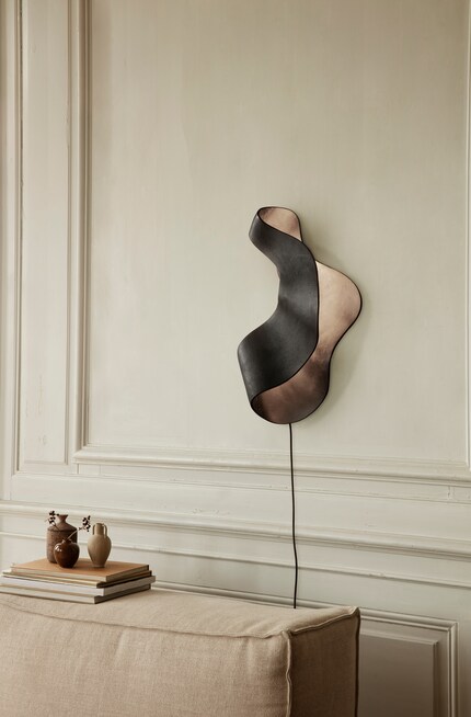 Shell-shaped lamps are ideal for creating a relaxing and stylish environment.