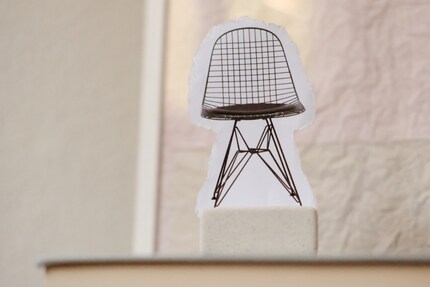 Funktional und ästhetisch ansprechend: Der «Wire Chair DKR» besteht aus einem Stahlrohrgestell.