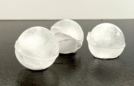 Queste tre palline di ghiaccio mi sono venute bene.