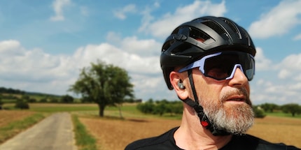 Gli occhiali «Nita» di Coast Optics con lenti fotocromatiche.