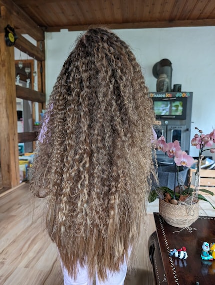 Bei der Haarpracht unserer Tochter bräuchten wir bei einem Befall viel Läusemittel.