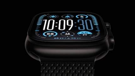 Die Apple Watch Ultra 2 gibt es neu auch mit einem schwarzen Titangehäuse. 